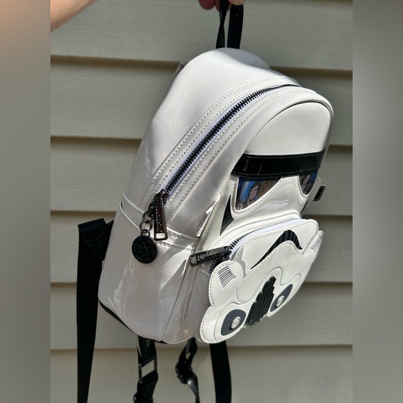 Loungefly Star Wars Stormtrooper Lenticular Mini Backpack - Picture 4 of 17